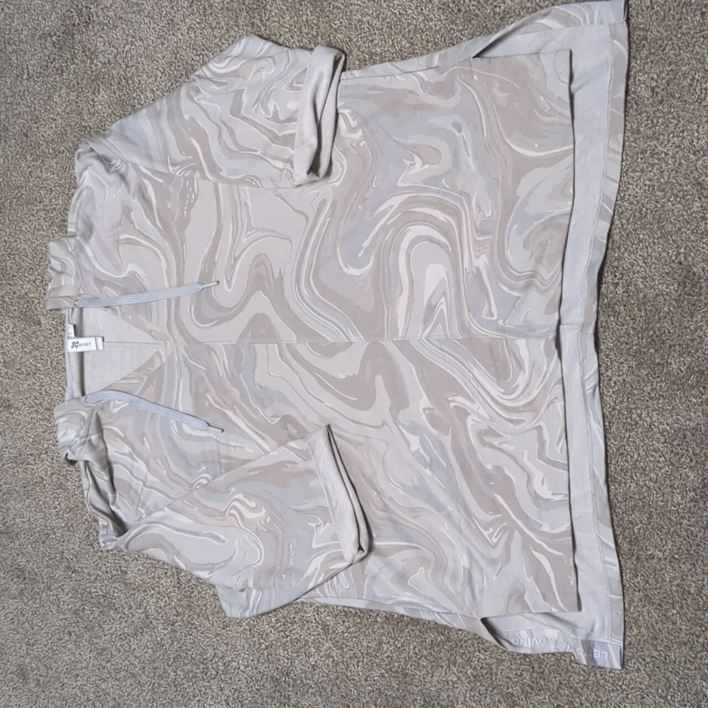 Women's pullover hoodie